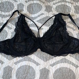 FREDERICK’S OF HOLLYWOOD Halter Bra 34F